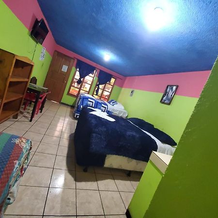 Hotel Kasa Kamelot Quetzaltenango Exteriör bild