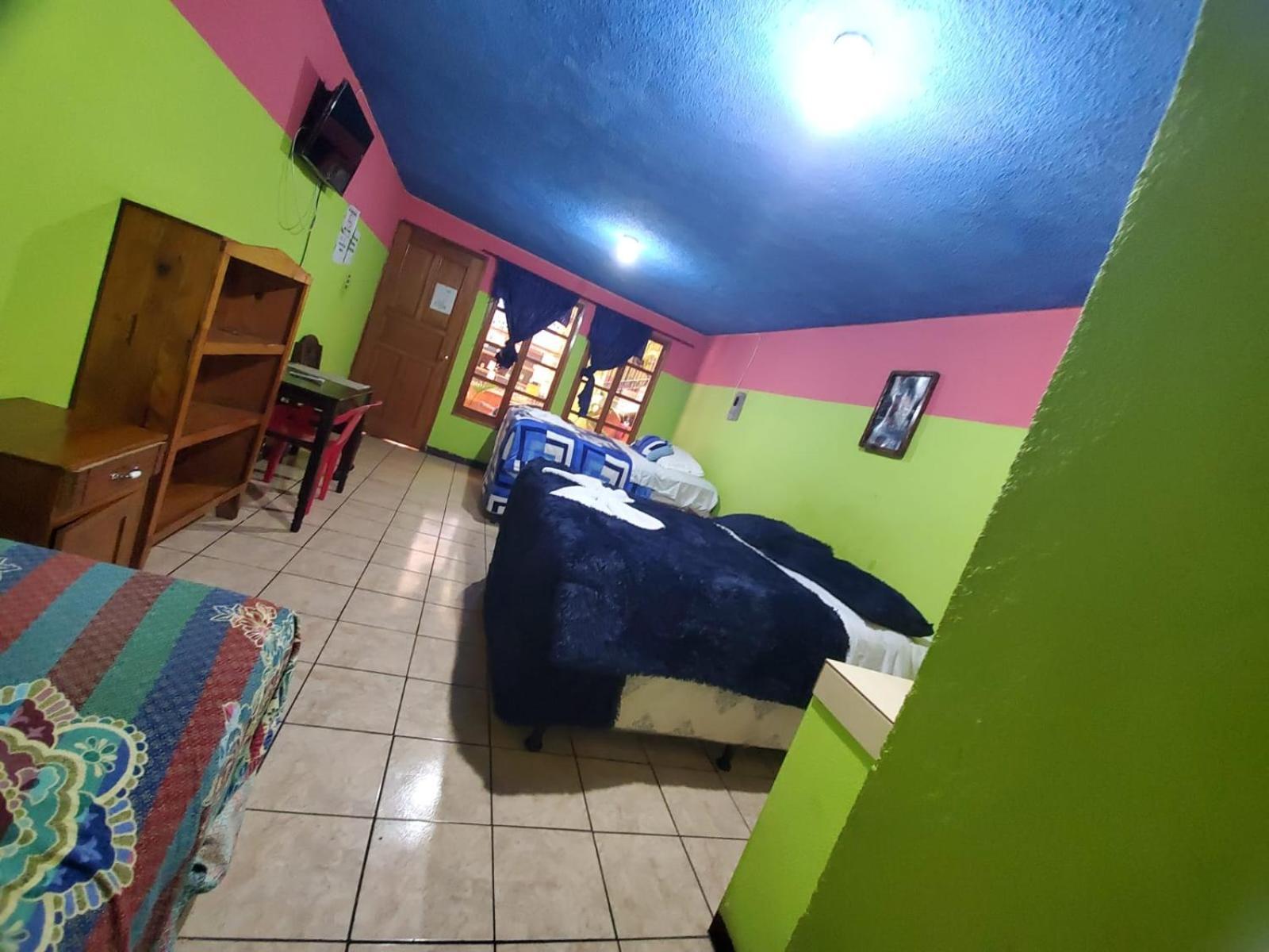 Hotel Kasa Kamelot Quetzaltenango Exteriör bild
