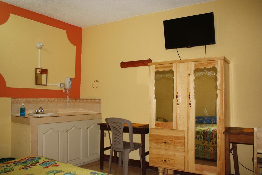 Hotel Kasa Kamelot Quetzaltenango Exteriör bild