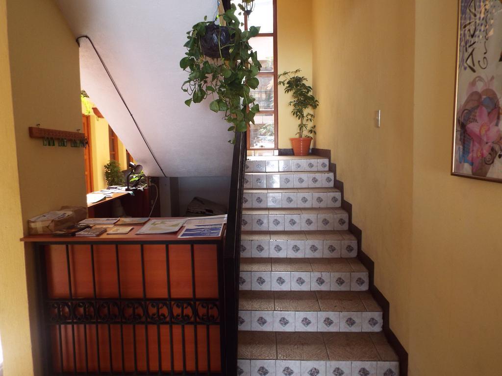 Hotel Kasa Kamelot Quetzaltenango Exteriör bild