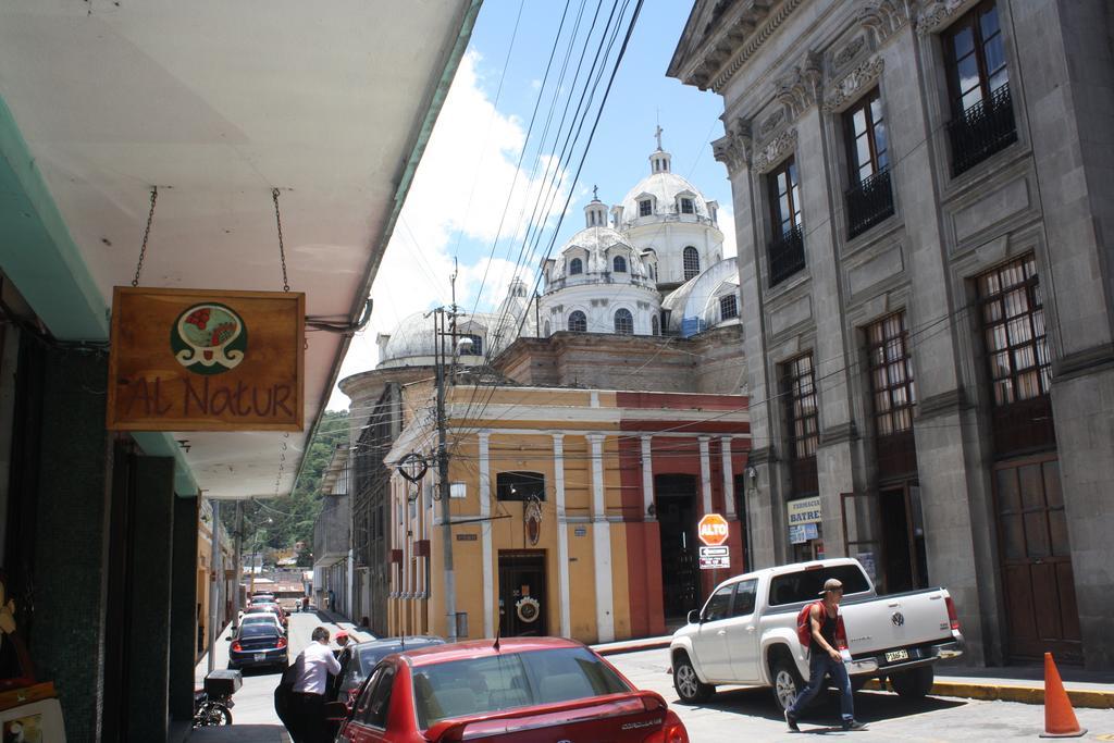 Hotel Kasa Kamelot Quetzaltenango Exteriör bild