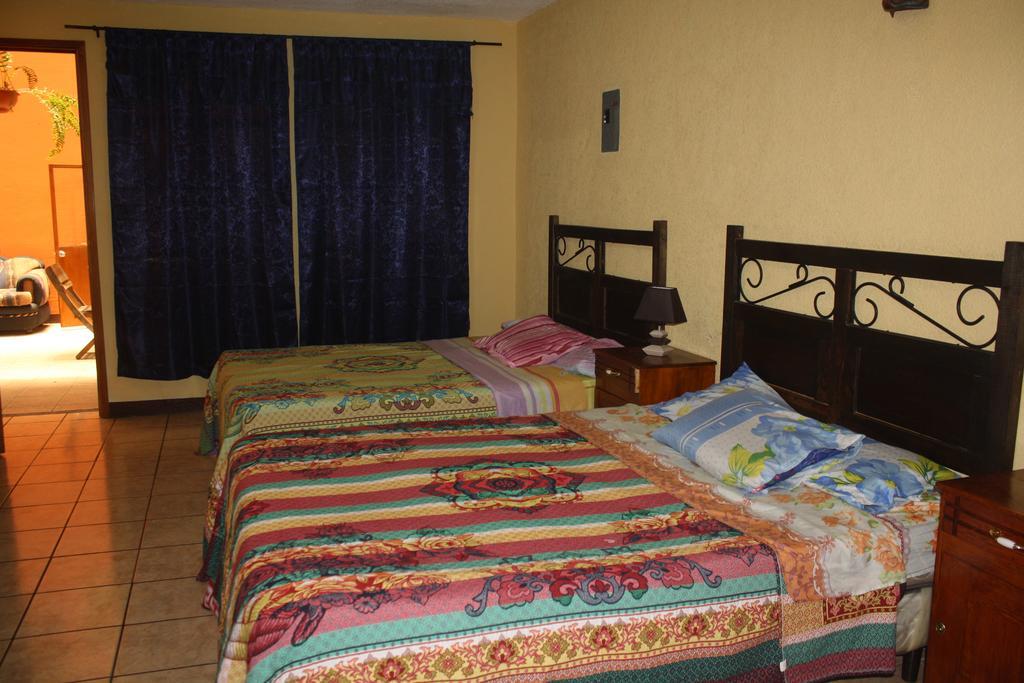 Hotel Kasa Kamelot Quetzaltenango Exteriör bild