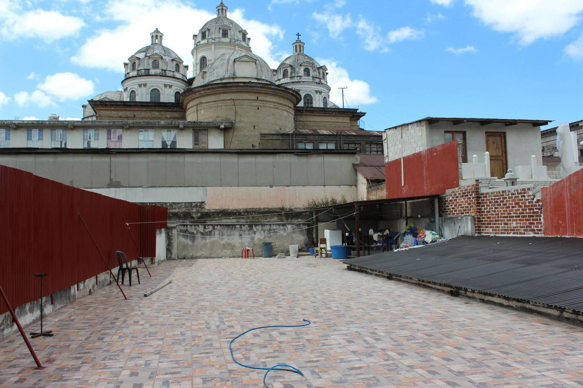 Hotel Kasa Kamelot Quetzaltenango Exteriör bild