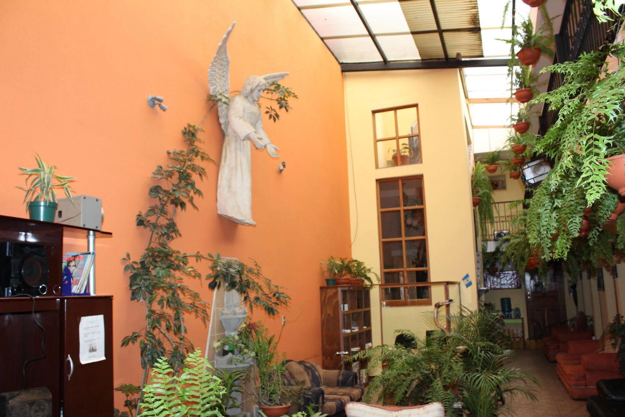 Hotel Kasa Kamelot Quetzaltenango Exteriör bild