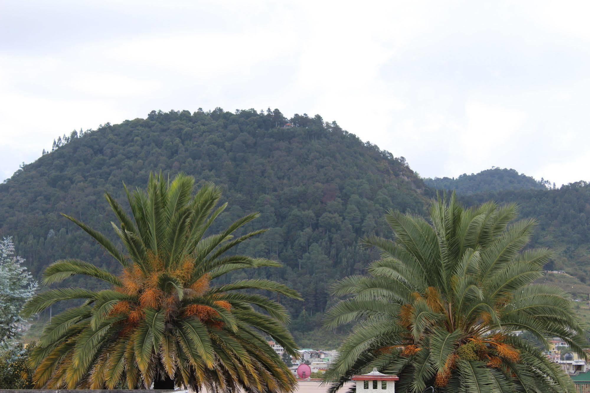Hotel Kasa Kamelot Quetzaltenango Exteriör bild